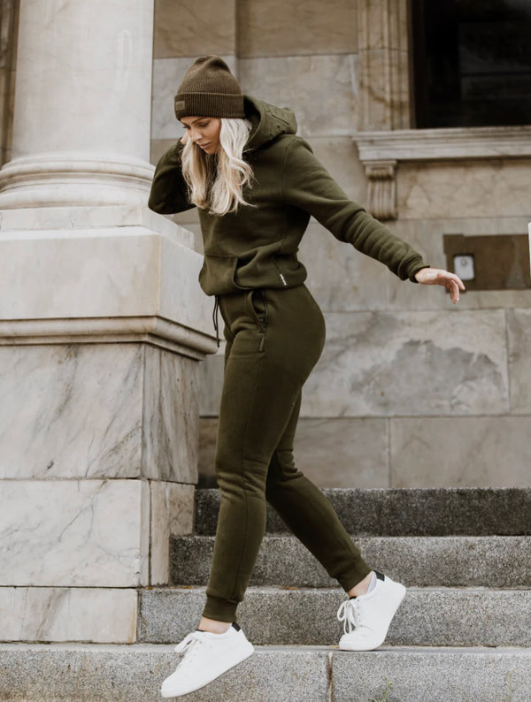 Après Jogger  | Pine | Après Actif  prem.    prem. clothing boutique Chatham, Ontario, Canada