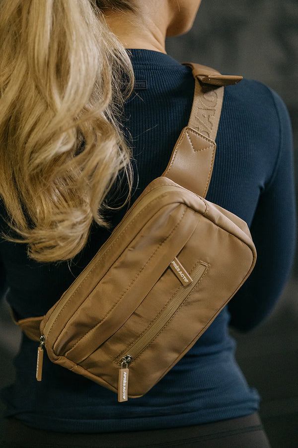 Après Belt Bag - Champagne | Après Actif Handbag Après Actif    prem. clothing boutique Chatham, Ontario, Canada