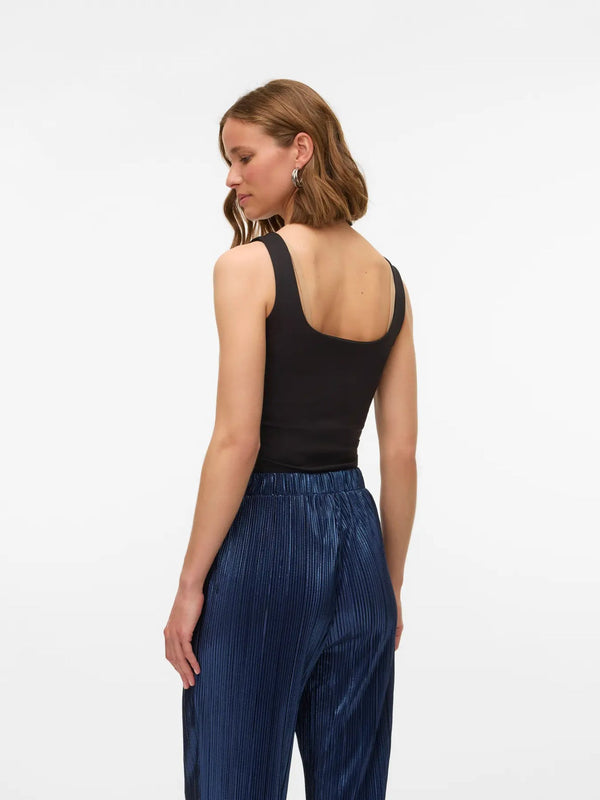 Million reversible tank -Vero Moda Shirt prem. prem. clothing boutique Chatham, Ontario, Canada