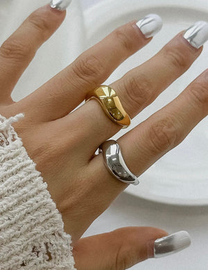 Erin Classic Wavy Ring prem. prem. clothing boutique Chatham, Ontario, Canada