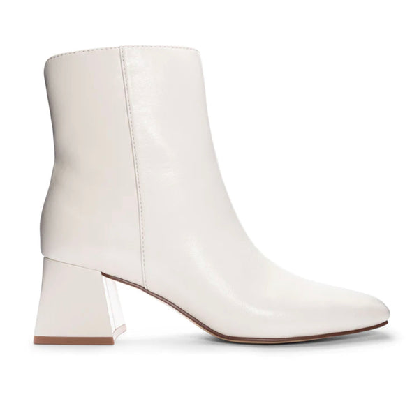Dreamy Casual Bootie | Bone | Chinese Laundry Shoes Chinese Laundry    prem. clothing boutique Chatham, Ontario, Canada