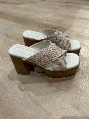 Arling Weave Platform Sandal | Multi Colour | Chinese Laundry  prem.    prem. clothing boutique Chatham, Ontario, Canada