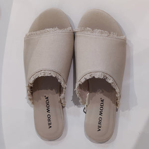 Kai Everyday Sandals | Vero Moda | Birch  prem.    prem. clothing boutique Chatham, Ontario, Canada